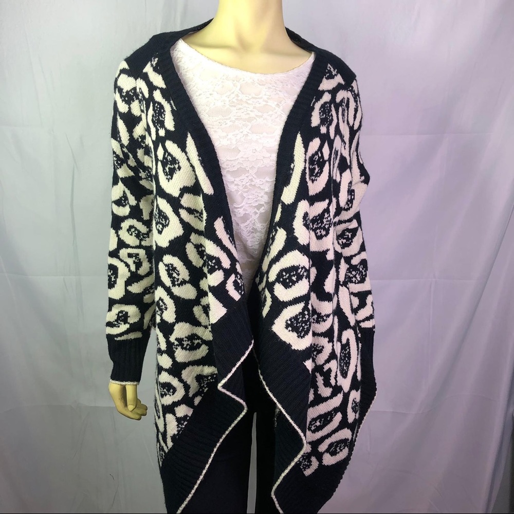 🍪36point5 Women's Cardigan, size One Size🍪